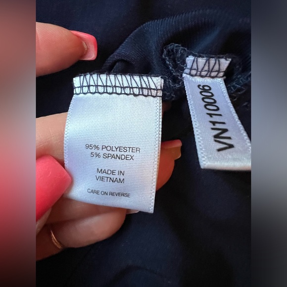 New York & Company Black Chiffon Sleeveless Pleated Keyhole Front Blouse - Picture 7 of 9